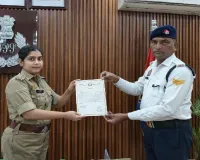 घायल बच्चे की मदद कर बने मिसाल, मुख्य आरक्षी सम्मानित
