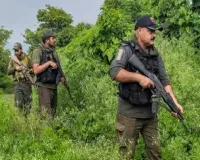 जम्मू-कश्मीर के बडगाम में तलाशी अभियान के दौरान मुठभेड़ में एक आतंकवादी ढेर