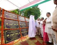 राहुल गांधी ने 3 करोड़ की 38 परियोजनाओं का किया लोकार्पण-शिलान्यास