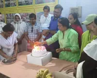 सहयोग’ ने बांटी खुशियां, वृद्धाश्रम में गूंजी अयांश के जन्मदिन की खिलखिलाहट