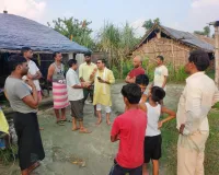 बाढ़ प्रभावित क्षेत्रों में पहुंचे वरिष्ठ भाजपा नेता देवेंद्र कुमार पांडेय