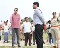 मंडलायुक्त ने बाढ़ प्रभावित क्षेत्र में स्थिति का लिया जायज़ा
