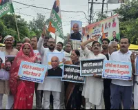 राहुल गांधी के खिलाफ FIR के विरोध में कांग्रेस का जोरदार विरोध प्रदर्शन