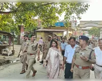 जन्माष्टमी और जुलूस को लेकर नगीना में डीएम-एसपी का फ्लैग मार्च