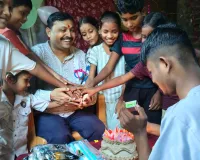 धूमधाम से मना शिक्षक दिवस, बच्चों ने गुरु को दिया सम्मान