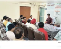 उतरौला को अतिक्रमण मुक्त करने को लेकर एसडीएम ने की बैठक