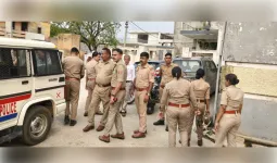पत्नी की हत्या कर खुद पुलिस को किया फोन, प्रेम विवाह का दर्दनाक अंत