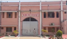 जगदलपुर: केंद्रीय जेल में महिला बंदी ने की आत्महत्या , सुरक्षा व्यवस्था पर उठे गंभीर सवाल 