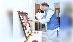 रायपुर मुख्यमंत्री ने बलिदान दिवस पर डॉ. श्यामा प्रसाद मुखर्जी को दी श्रद्धांजलि