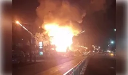 भोपाल में पटाखा दुकान में लगी भीषण आग, धमाकों से दहला क्षेत्र, मची अफरा-तफरी
