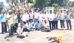  राज्यसभा सीट के लिए मीनाक्षी नटराजन का नामांकन निरस्त होने पर कांग्रेस का प्रदर्शन