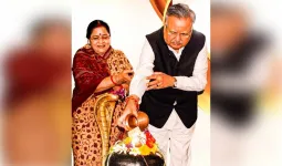 विधानसभा अध्यक्ष डॉ. रमन सिंह को मुख्यमंत्री विष्णु देव साय ने वैवाहिक वर्षगांठ पर दी बधाई