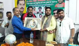 ऐपजा पत्रकार संघ तिकुनिया की नगर इकाई के गठन पर चीफ को-ऑर्डिनेटर अनुराग सारथी का भव्य स्वागत
