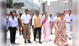  टिहरी गढ़वाल में मुख्य सचिव ने बजरंग सेतु और हिलान्स हिमालयन भोजनालय का निरीक्षण किया