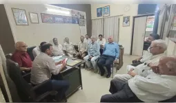 ओबरा डी एवं अनपरा ई परियोजनाओं को उत्पादन निगम को सौंपने की मांग