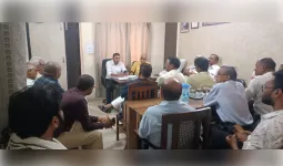 संविदा कर्मियों के शोषण पर उठे सवाल, 18 हजार रुपये वेतन सुनिश्चित करने की मांग