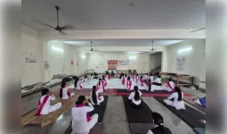 योग सप्ताह कार्यक्रम के तहत पुलिस लाईन पर योगाभ्यास कार्यक्रम का आयोजन