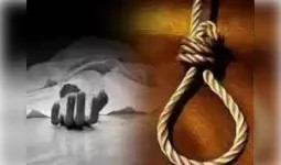 नीट का पेपर कैंसिल होने से डिप्रेशन का शिकार हुई छात्रा, फांसी लगाकर दे दी जान