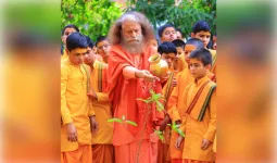पर्यावरण दिवस पर स्वामी चिदानन्द ने दिया संदेश-“स्वच्छता बाहर, स्वच्छता भीतर”