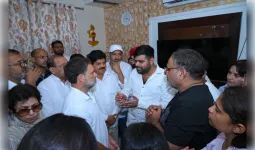  राहुल ने दिवंगत कांग्रेस कार्यकर्ता मेहता के परिजनों से की मुलाकात