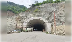  उत्तराखंड के रुद्रप्रयाग में 900 मीटर लंबी सुरंग का निर्माण पूरा, पुल अंतिम चरण में