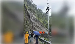 उत्तराखंड में झमाझम बारिश, बदरीनाथ हाइवे व केदारनाथ पैदल यात्रा मार्ग बंद