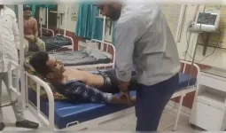 गरियाबंद में रथयात्रा के दौरान बड़ा हादसा, बारिश से बचने रुके लोगों पर ढहा जर्जर होटल