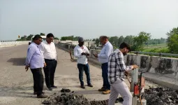बहराइच: जरवल रोड कुड़वा ओवरब्रिज की जांच शुरू, रिपोर्ट के बाद होगी मरम्मत