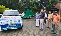 डीएम द्वारा भूजल संरक्षण जन जागरूकता वाहन को हरी झंडी दिखाकर किया गया रवाना