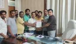 जौहर विश्वविद्यालय को लेकर राज्यपाल को संबोधित ज्ञापन एसडीएम को सौंपा।