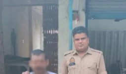 जिन हाथों ने हमें चलना सिखाया, आज महुली पुलिस ने उन्हीं हाथों का थामा सहारा"