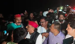 राष्ट्रीय अध्यक्ष अखिलेश यादव का जनपद में जिलाध्यक्ष तनवीर खां की अध्यक्षता में नेताओं ने किया जोरदार स्वागत