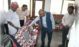 कानपुर के बुनकरों की कला को सलाम, सलीम अहमद का ऊलेन सैडिल पैड बना अव्वल