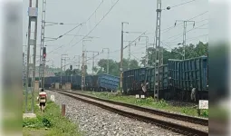 बरकाकाना-सोननगर रेलखंड पर मालगाड़ी के 11 डिब्बे हुए बेपटरी