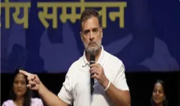 ‘दूसरे नेताओं को गले लगाना विदेश नीति नहीं’, राहुल गांधी का पीएम मोदी पर हमला