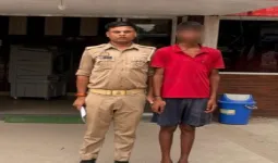 स्कूल के कार्यालय में घुसकर लैपटॉप-मोबाइल चोरी करने वाला 18 वर्षीय आरोपी गिरफ्तार