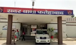 विदेश भेजने के बहाने ठगी करने वाले गिरोह बेनकाब, आरोपी गिरफ्तार