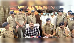 स्विफ्ट कार की चेकिंग में खुला करोड़ों की डिजिटल मनी ट्रेल का राज