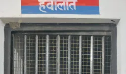 सड़क घेरकर खतरनाक तरीके से वाहन चलाते हुए स्टंटबाजी एवं रील बनाने वाले 02 अभियुक्त गिरफ्तार