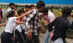 अटल पार्क में रील बनाने आयी युवतियों और उनके साथ आये युवकों ने एक युवक को जमकर पीटा 