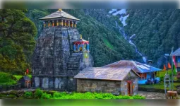 भूस्खलन और खराब मौसम के चलते मद्यमहेश्वर धाम यात्रा स्थगित