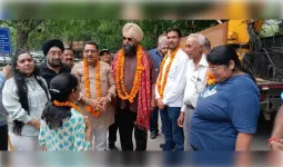 मनोज कुमार जैन के प्रयासों से दरियागंज में तीन स्थानों पर लगी हाई मास्ट लाइटें