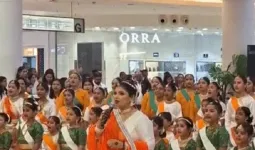  भोपाल में वंदे मातरम् के 150वें वर्ष पर बने तीन वर्ल्ड रिकॉर्ड : 43 वाद्य यंत्रों के साथ हुई प्रस्तुति