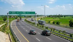 लखनऊ-कानपुर एक्सप्रेसवे पर सितंबर के बाद फिर लगेगा टोल