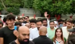 सीजेपी प्रदर्शन के दौरान घटित मामले पर पुलिस के खिलाफ संसद मार्ग थाने पर प्रदर्शन