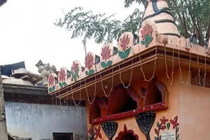 वर्षो पुराने शिव मंदिर का होना चाहिए सुंदरीकरण