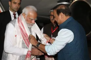 प्रधानमंत्री नरेन्द्र मोदी दो दिवसीय यात्रा पर गुवाहाटी पहुंचे