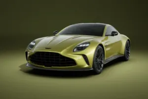भारतीय बाजार में हुई लॉन्च Aston Martin Vantage