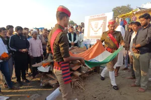 पूर्व राज्य मंत्री गोरख प्रसाद निषाद का राजकीय सम्मान के साथ किया गया अंतिम संस्कार 