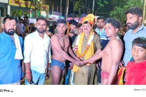 हाथरस में विशाल कुश्ती दंगल का हुआ आयोजन
